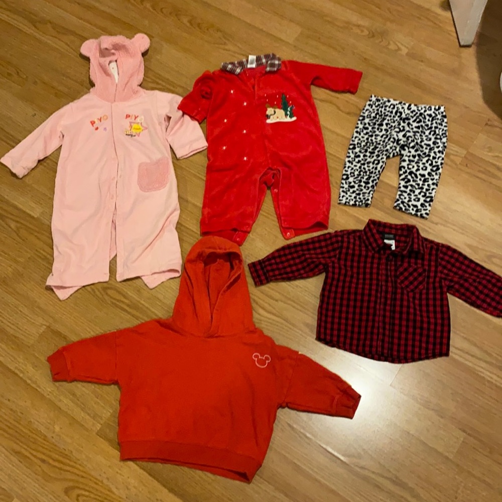 Baby girl 12M 5 pieces clothes bundle Christmas